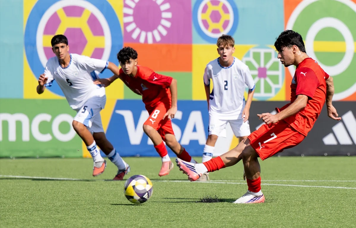 Rövşən Nəcəf və Canni İnfantino U-15 dünya çempionatının oyunlarını izləyiblər - FOTOLAR