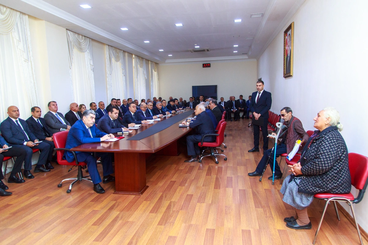 Rüstəm Xəlilov sakinlərlə görüşdü, problemlərini dinlədi — FOTOLAR