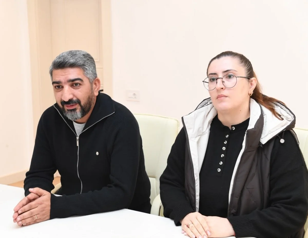 Rövşən Rzayev vətəndaş qəbulu keçirib - FOTOLAR