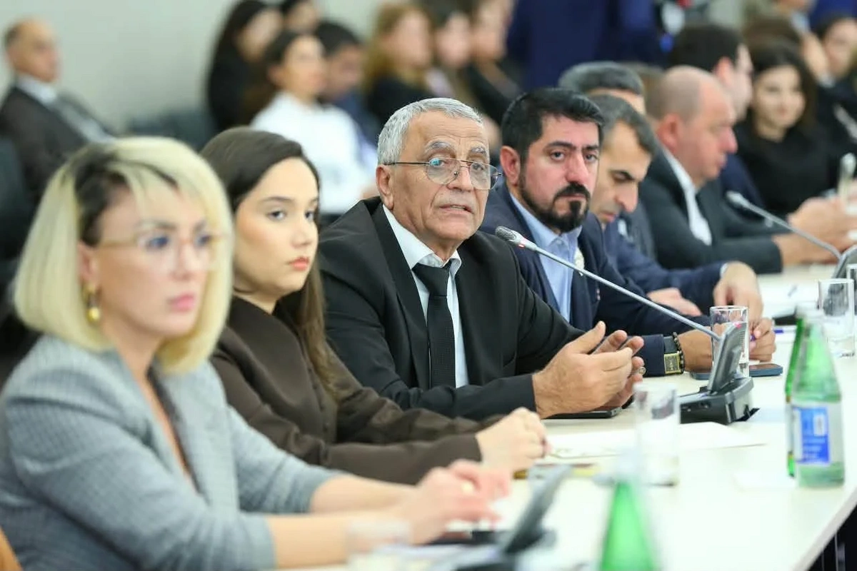 Qarabağ Dirçəliş Fondu QHT-lər üçün qrant müsabiqələrinə dair infosessiyada iştirak edib - FOTOLAR