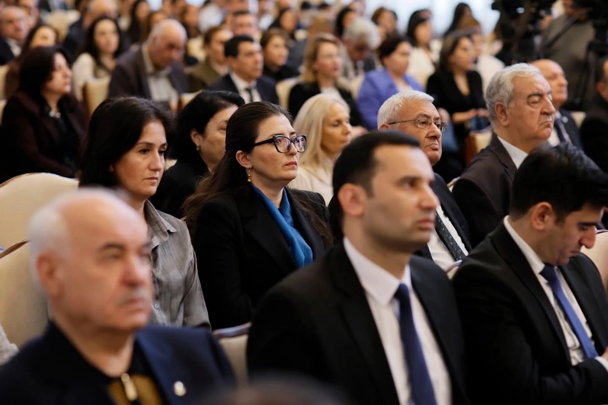 "Dinlərarası anlaşma üzrə UNESCO-UNITWIN Şəbəkəsinin Akademik Forumu" keçirilir - FOTOLAR