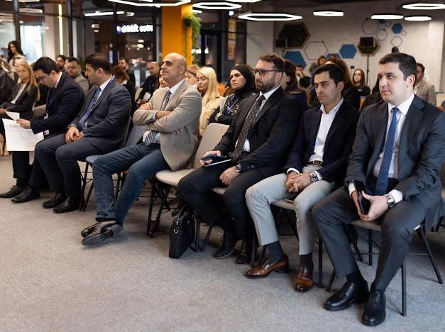 Mədəni və yaradıcı sənayelərdə biznesə dəstək – sonuncu panel sessiya