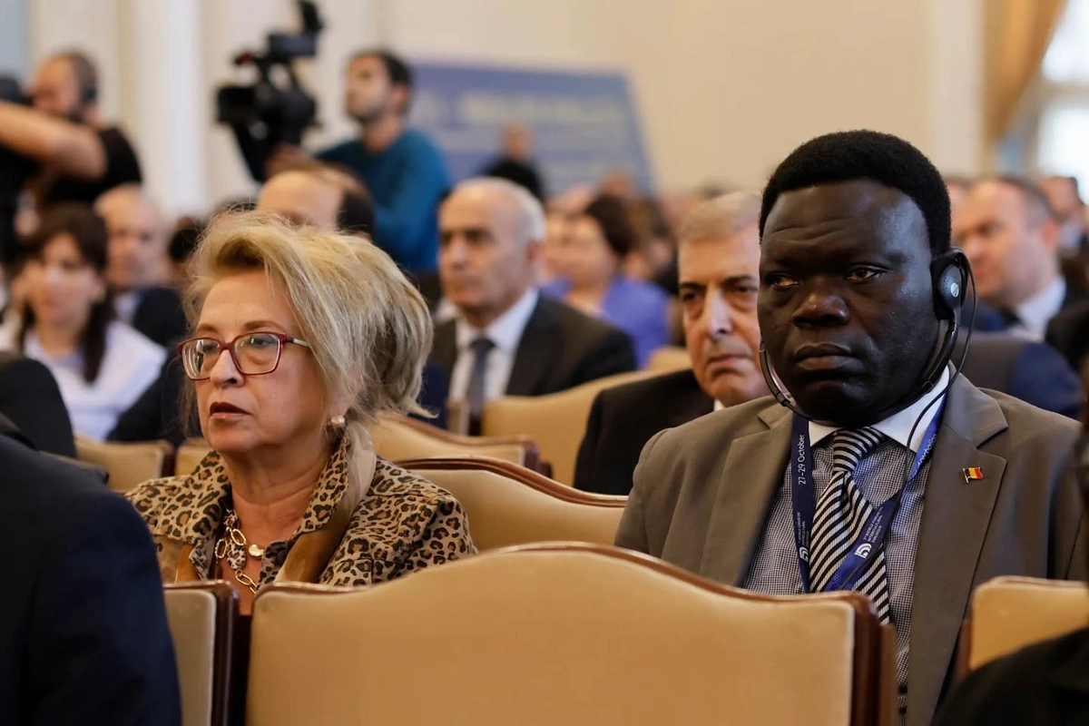 "Dinlərarası anlaşma üzrə UNESCO-UNITWIN Şəbəkəsinin Akademik Forumu" keçirilir - FOTOLAR