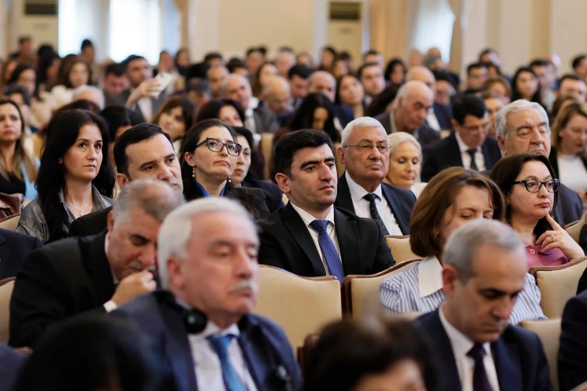 "Dinlərarası anlaşma üzrə UNESCO-UNITWIN Şəbəkəsinin Akademik Forumu" keçirilir - FOTOLAR