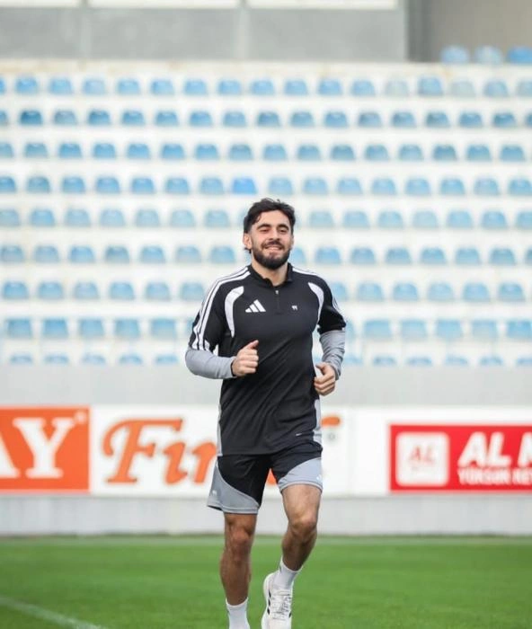 Elvin həkim nəzarətində məşqə çıxdı - FOTO