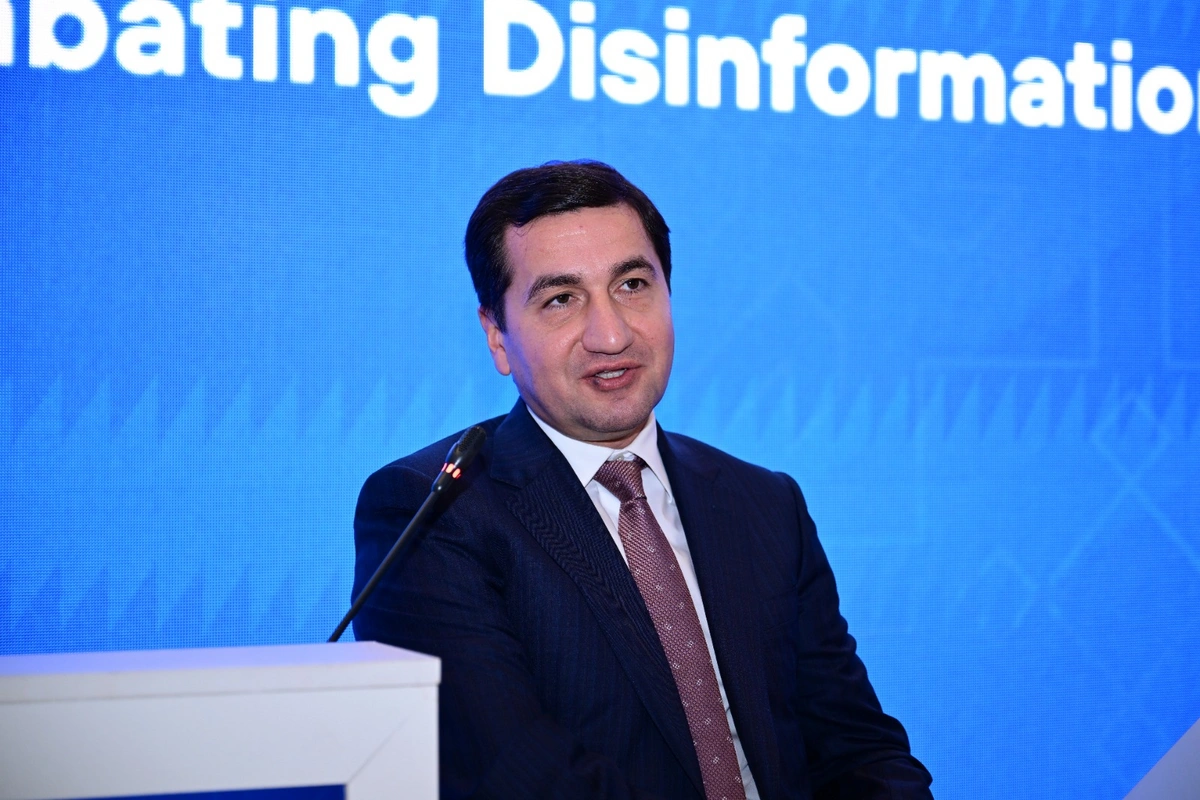 "Sülhün dili və dezinformasiyaya qarşı mübarizə" – Dialoq Forumu çərçivəsində xüsusi sessiya keçirilib