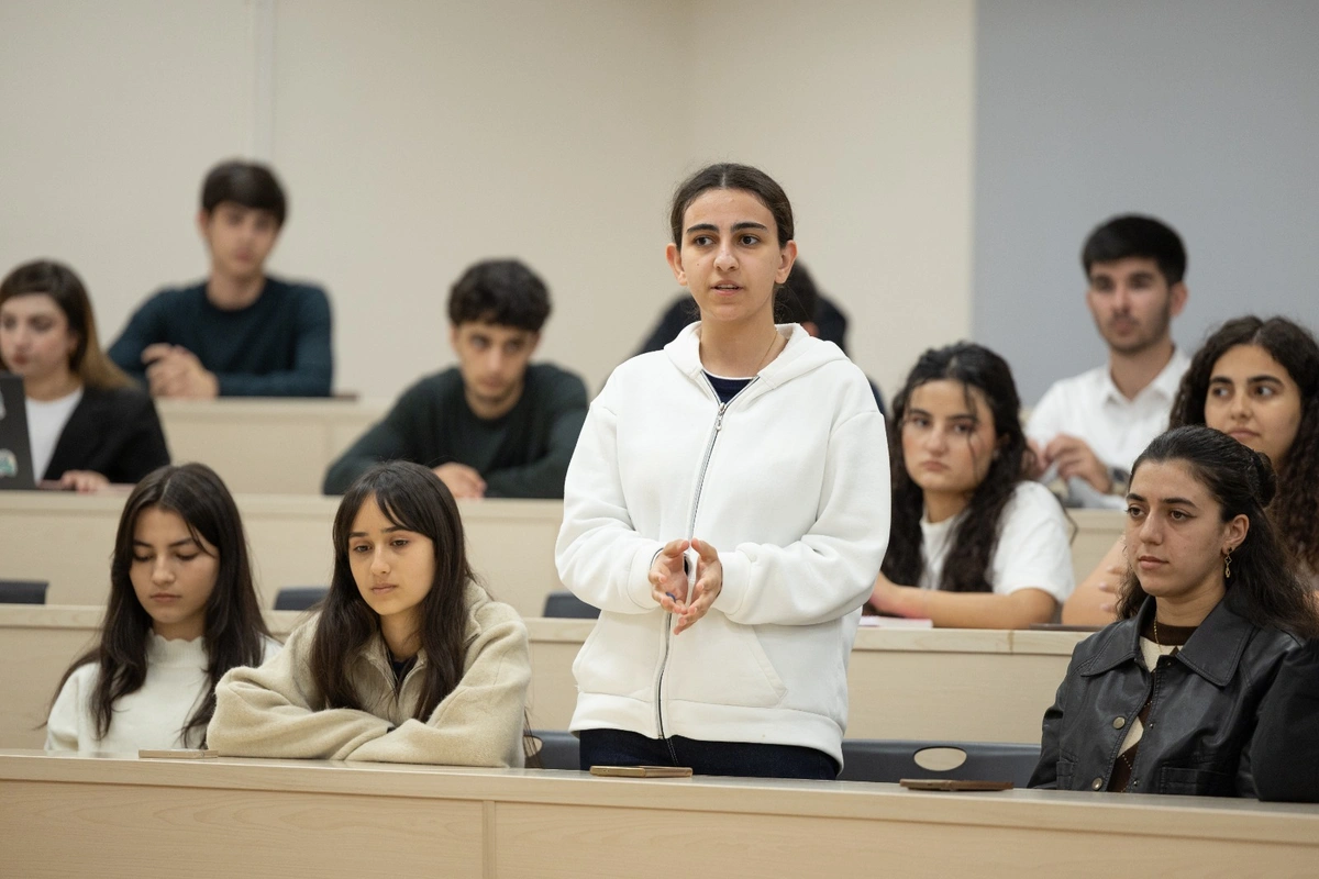 Qarabağ Universitetində "Mədəniyyətlərarası dialoq və dini müxtəliflik: qlobal təcrübələr və yeni üfüqlər" mövzusunda tədbir keçirilib - FOTOLAR
