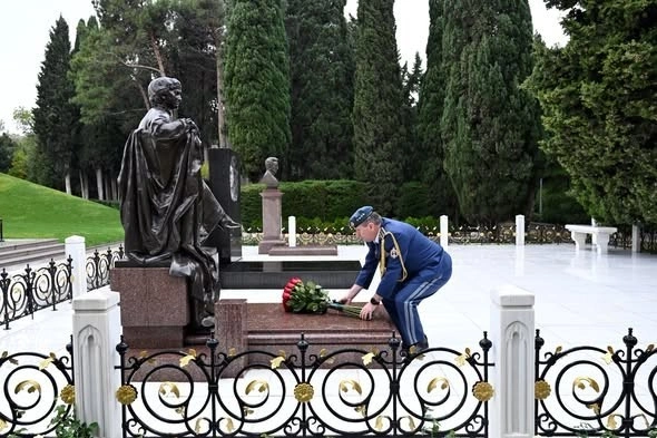 Zakir Həsənov Slovakiyanın Baş Qərargah rəisini qəbul edib
