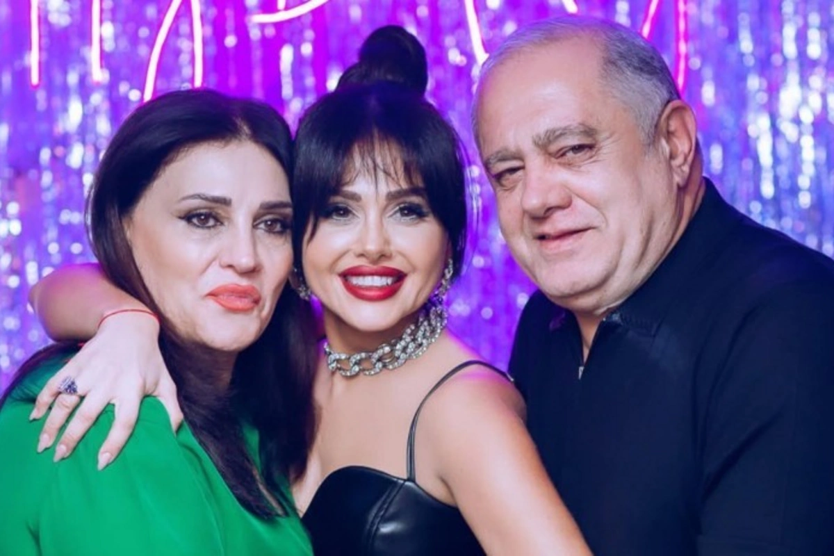 Anamla atam ailə qurmağımı istəyir