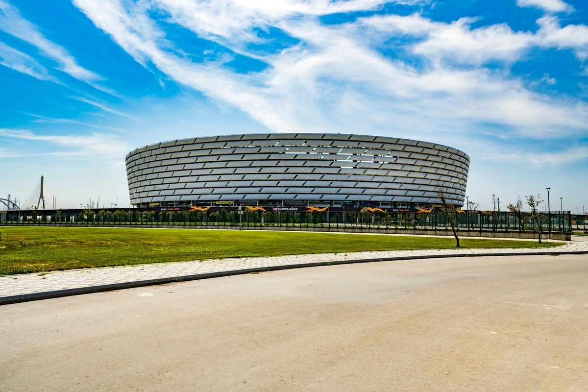 Borussiya Dortmunddan Bakı Olimpiya Stadionu ilə bağlı məzəli paylaşım - VİDEO