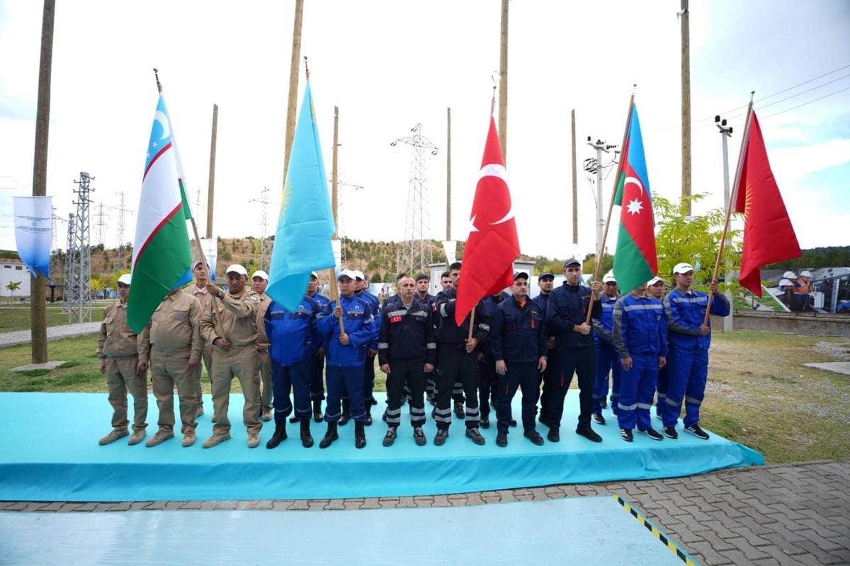 "Azərişıq" ASC-nin əməkdaşları Türkiyədə keçirilən beynəlxalq Peşə Ustalığı Yarışında birinci yerə layiq görülüblər