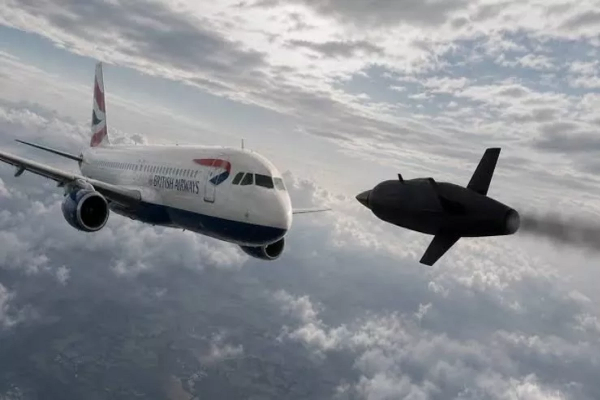 Britaniya qırıcıları Şimal dənizi üzərində naməlum dronlarla qarşılaşıb