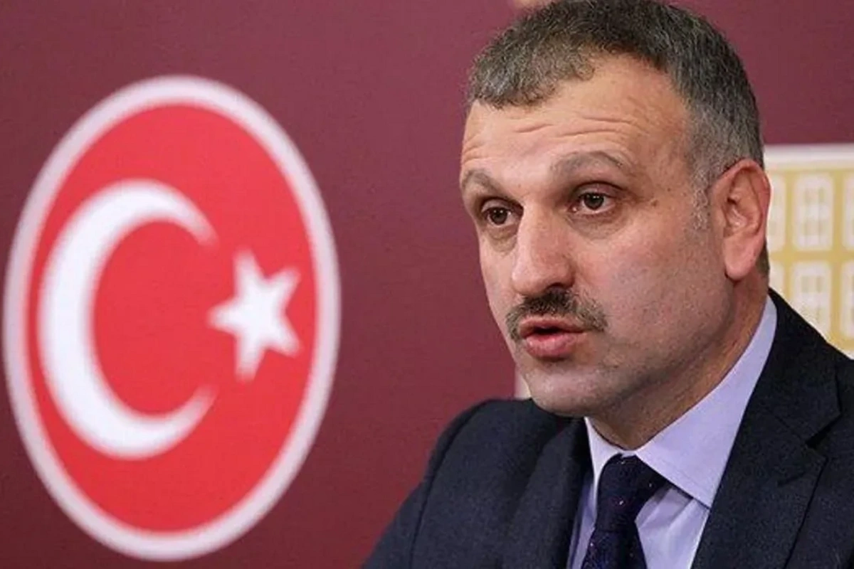 Ərdoğanın baş müşaviri Oktay Saral istefa verdi
