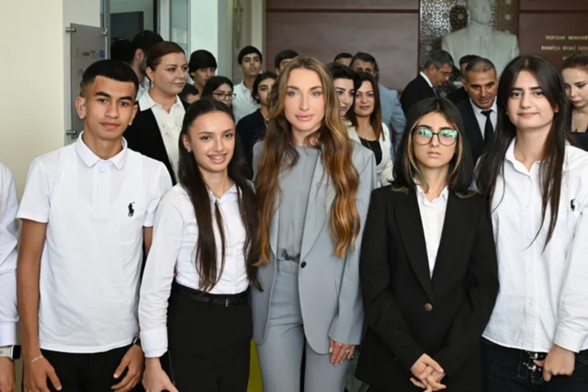Mədəniyyət və Sənətkarlıq üzrə Bakı Dövlət Peşə Təhsili Mərkəzində inklüziv təlim və tədris mərkəzi yaradılıb - FOTOLAR