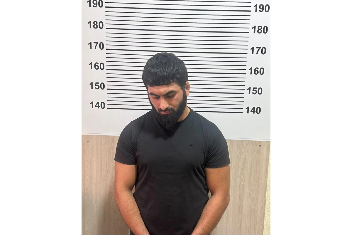 Xırdalanda məktəbin şüşələrini sındıran şəxs həbs edildi