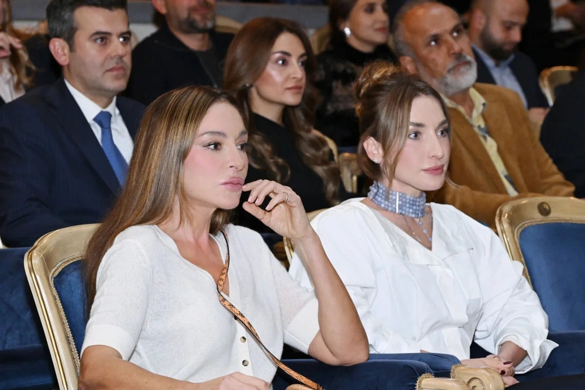 Mehriban Əliyeva Qağayı tamaşasının təqdimatında iştirak edib - FOTOLAR