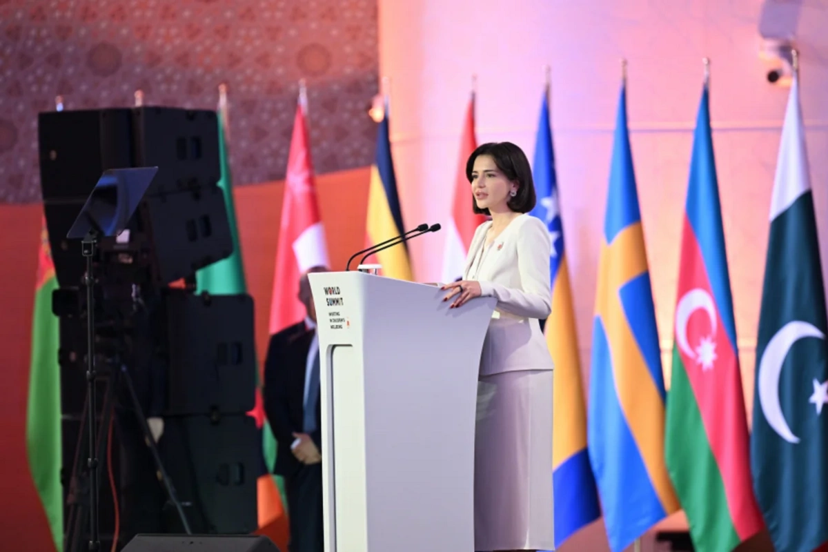 Leyla Əliyeva Səmərqənddə Uşaqların rifahına investisiya mövzusunda Ümumdünya Sammitinin açılışında - FOTOLAR