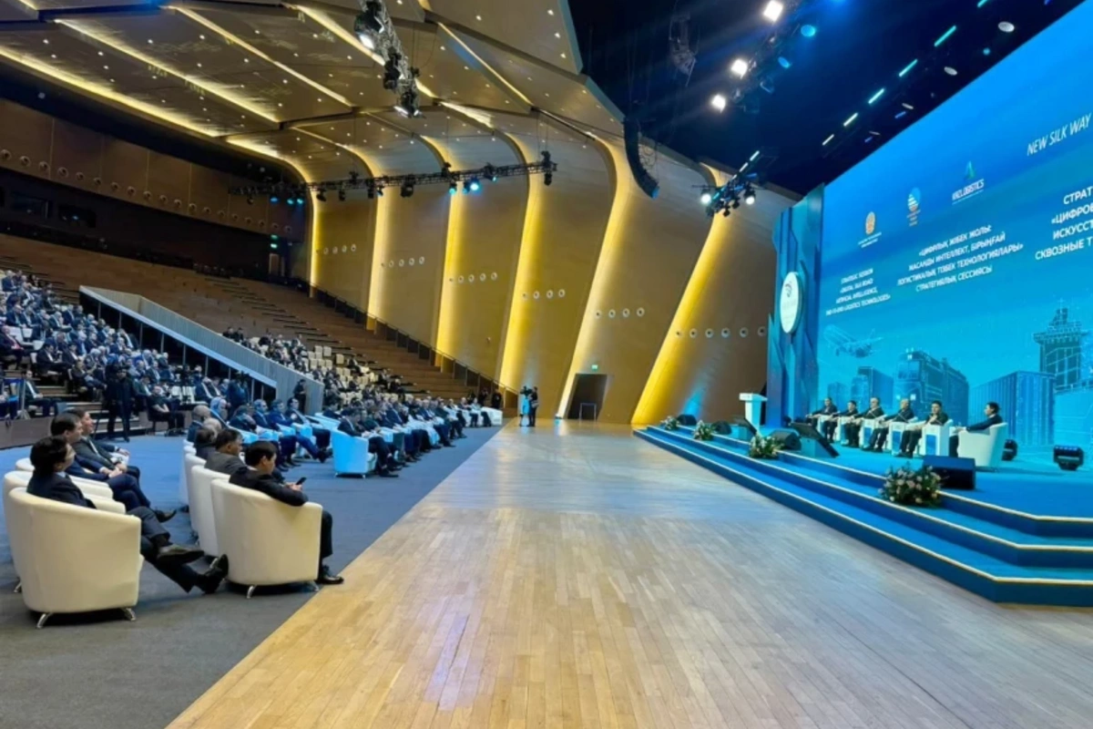 ADY sədri Qazaxıstanda New Silk Way biznes-forumunda iştirak edib