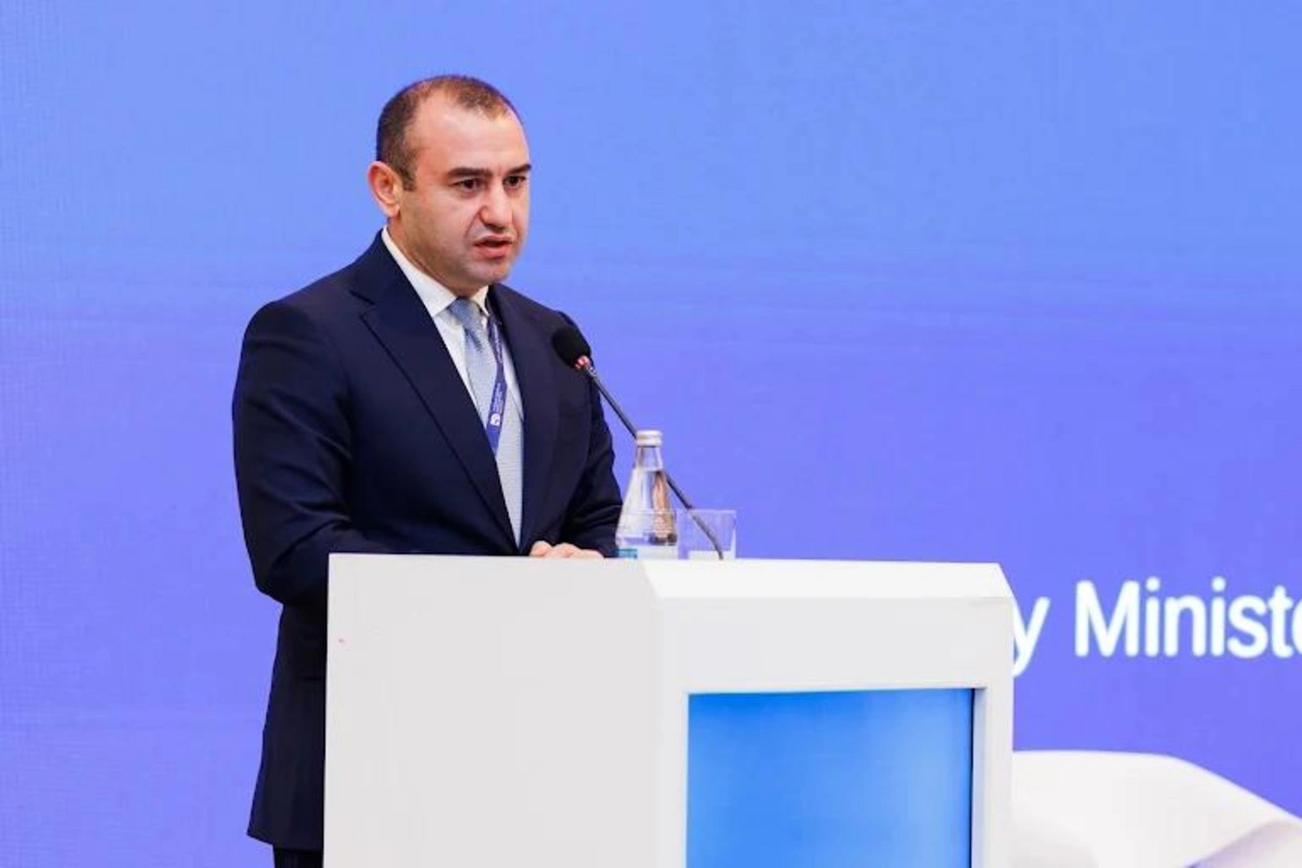 Mədəniyyət mərkəzdə: ortaq gələcəyə etibarlı yollar mövzusunda plenar sessiya təşkil olunub - FOTOLAR
