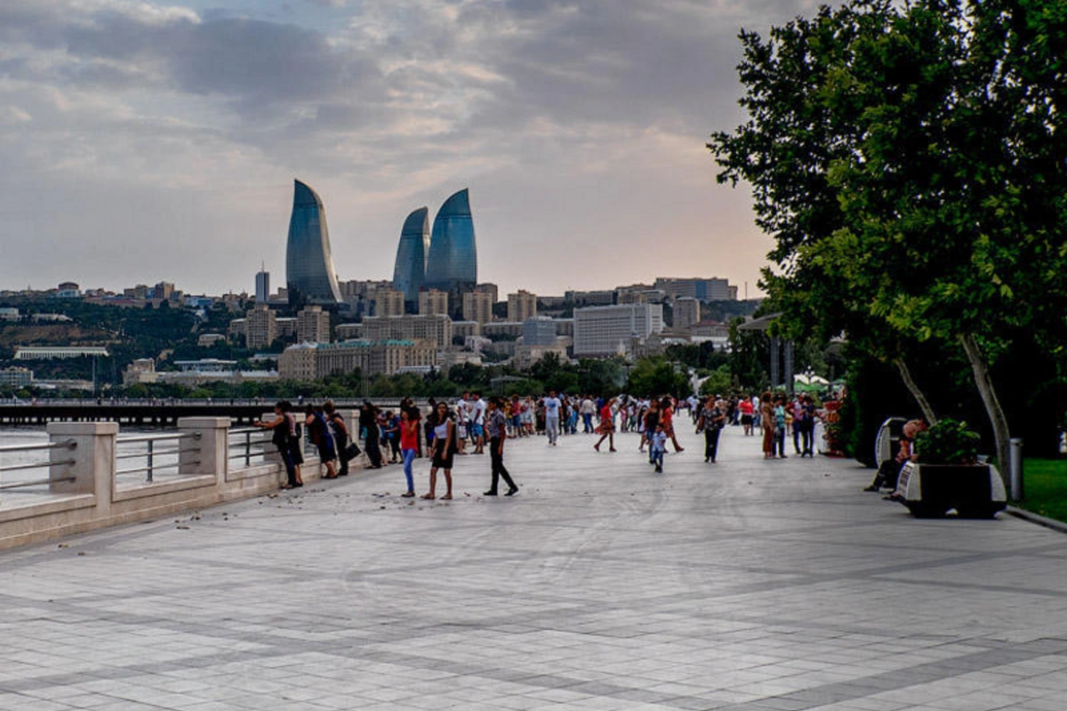 Xəzər dənizi 30 km çəkiləcək, bulvardan görünməyəcək