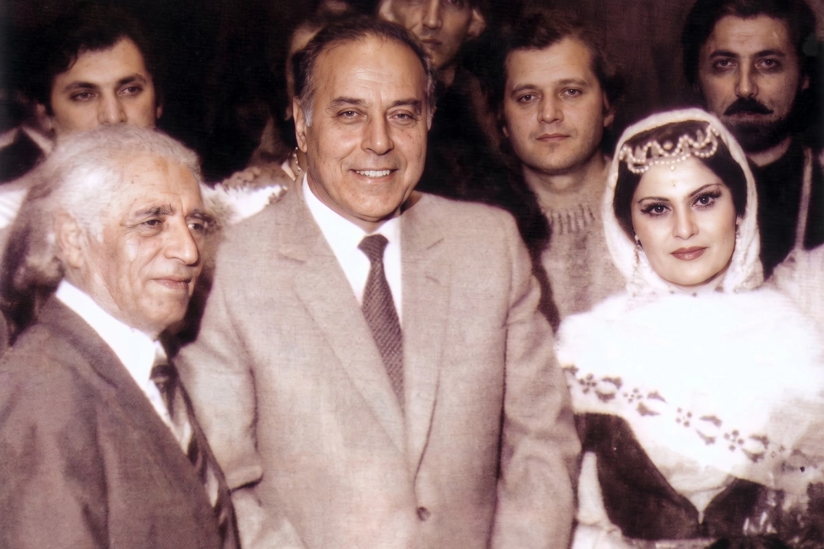 İlyas Əfəndiyevin xatirəsi vəfatının 30-cu ildönümündə Bakı Bələdiyyə Teatrında yad edildi - FOTOLAR