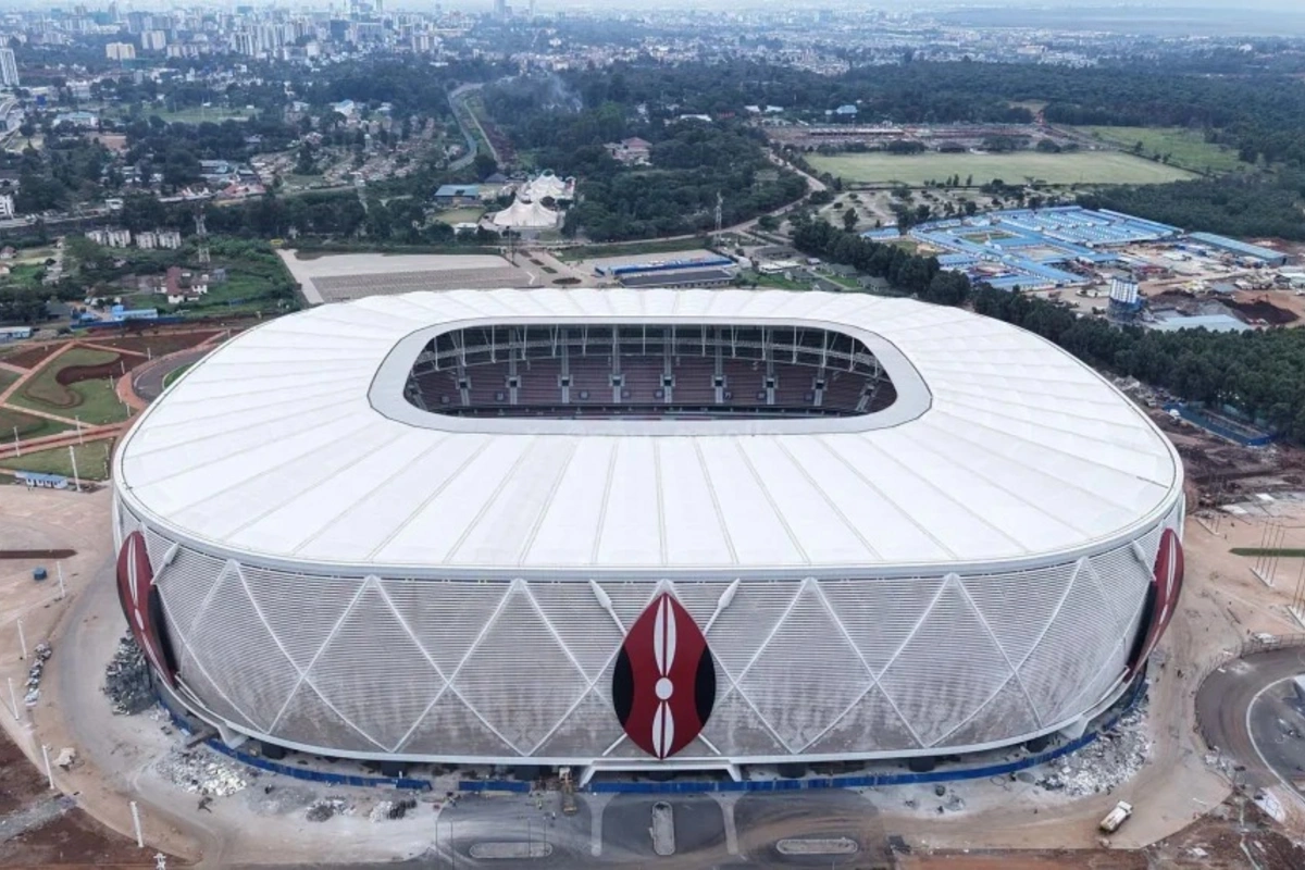 Bu ölkədə bir milyard avroluq stadionun açılışı qalmaqal yaratdı