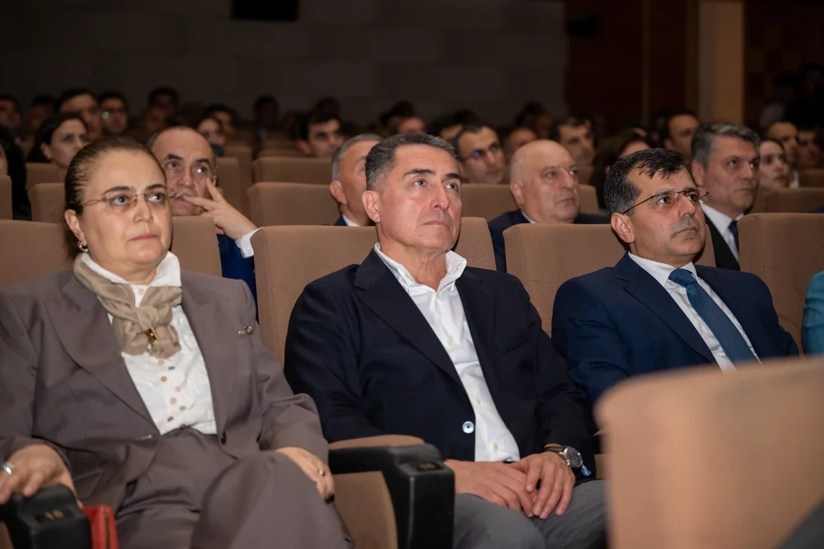 "Bir Ömrün Konstitusiyası" sənədli filminin Bakı və Naxçıvanda təqdimat mərasimləri keçirildi - FOTOLAR