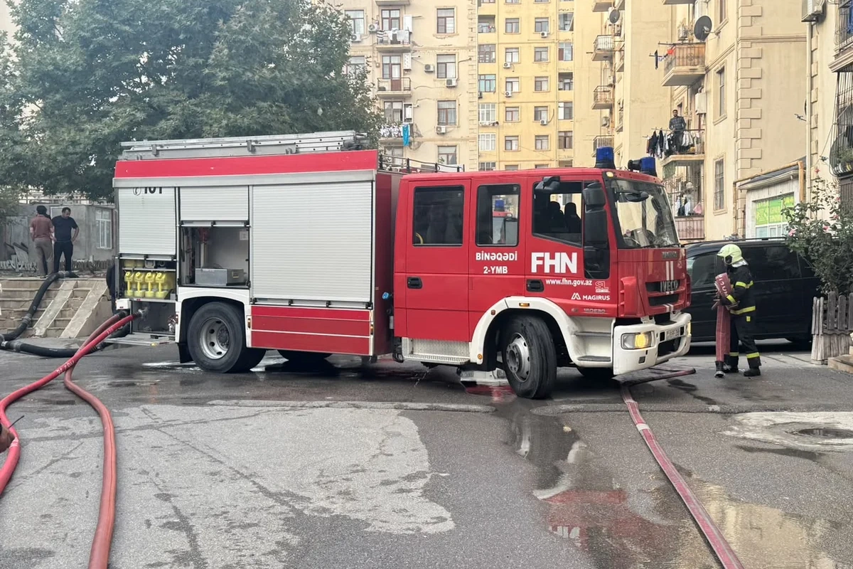 Xırdalanda yaşayış kompleksinin ərazisində yanğın söndürüldü - FOTOLAR (YENİLƏNİB)