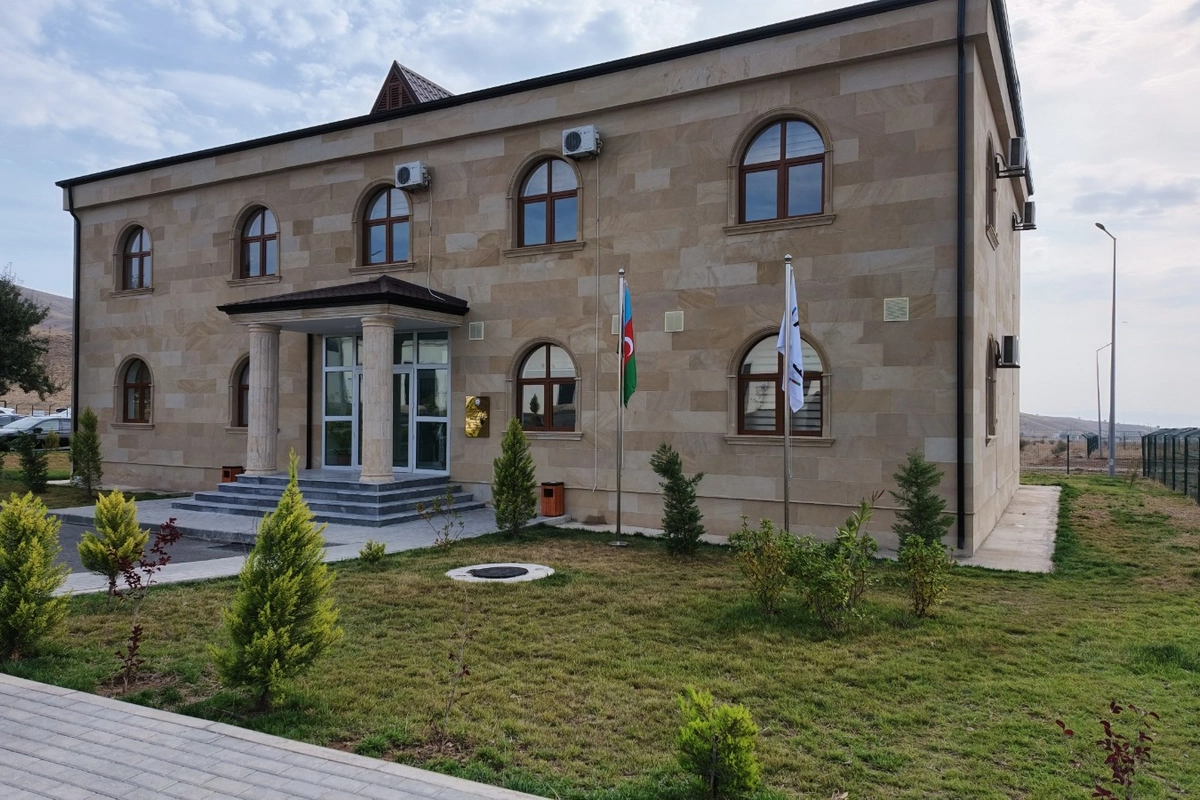 Cəbrayıl şəhərində Cəbrayıl Su Meliorasiya Sistemlərinin İstismarı İdarəsinin yeni inzibati binası istifadəyə verilib