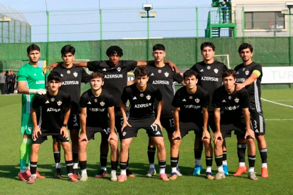 Qarabağ Dinamoya qarşı