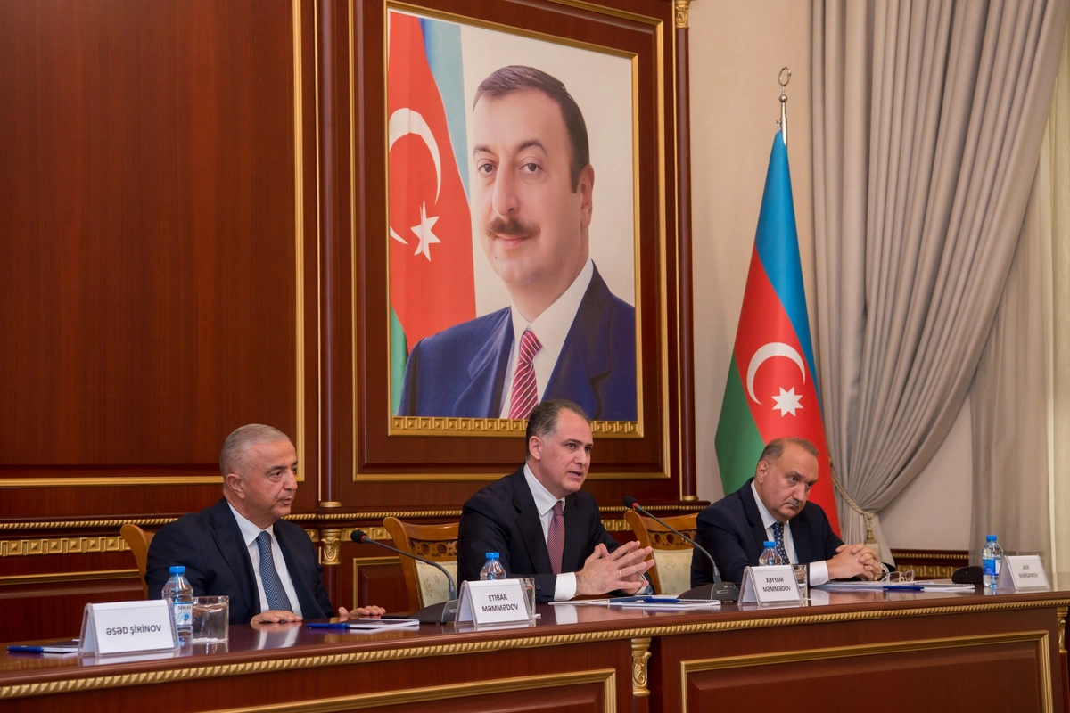 "İri Şəhərlərin Su Təchizatı"nın yeni icraçı direktoru kollektivə təqdim edildi - FOTOLAR