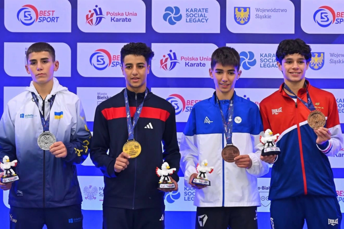 Azərbaycan karateçiləri dünya çempionatında 5 medal qazanıblar - FOTOLAR