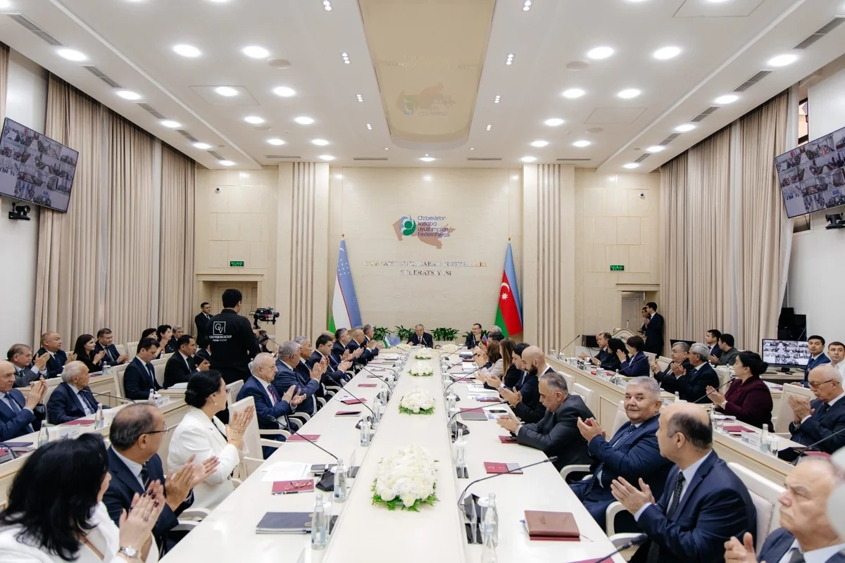 Azərbaycan və Özbəkistan həmkarlar ittifaqları arasında əməkdaşlıq haqqında memorandum imzalanıb - FOTOLAR