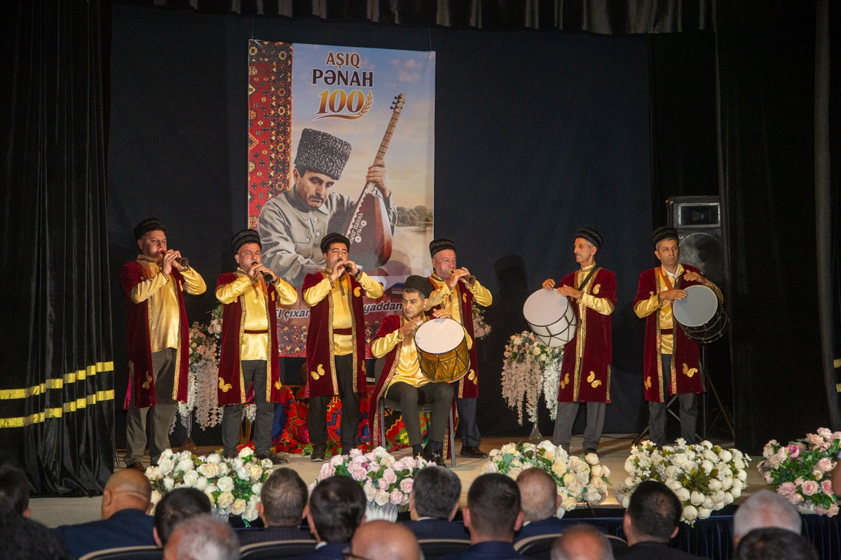 Aşıq Pənahın 100 illiyi Salyanda qeyd olundu — FOTOLAR