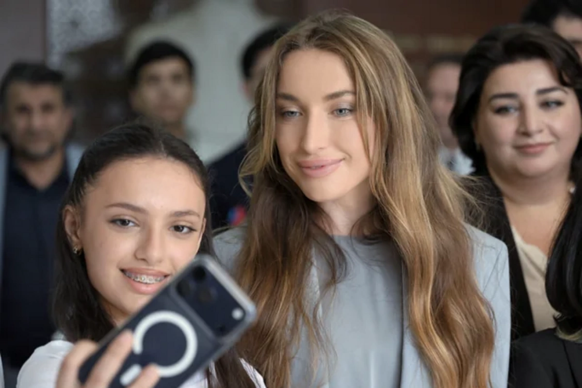 Mədəniyyət və Sənətkarlıq üzrə Bakı Dövlət Peşə Təhsili Mərkəzində inklüziv təlim və tədris mərkəzi yaradılıb - FOTOLAR