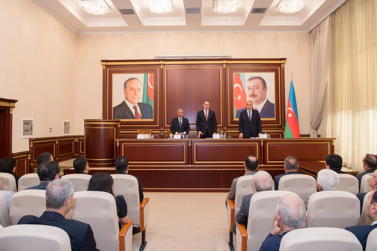 "İri Şəhərlərin Su Təchizatı"nın yeni icraçı direktoru kollektivə təqdim edildi - FOTOLAR
