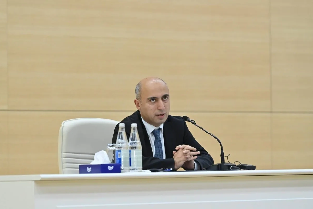 Təhsilli qız gələcəkdə təhsilli ana deməkdir - Emin Əmrullayev