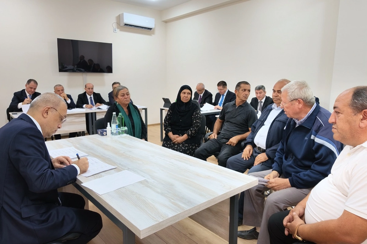 Azərbaycan Dövlət Su Ehtiyatları Agentliyinin sədri Cəbrayıl şəhərində vətəndaşlarla görüşüb