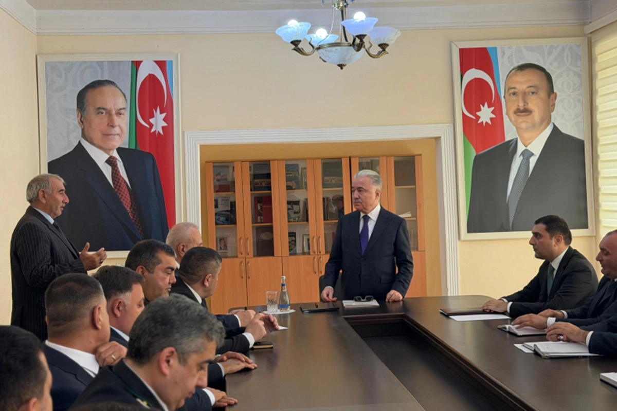 Yeni icra başçısı kollektivə təqdim olundu - FOTOLAR