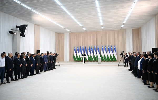 Zakir İbrahimov Özbəkistan Prezidentinin investorlarla görüşündə Akba qızıl yatağının işlənməsi perspektivlərini açıqlayıb