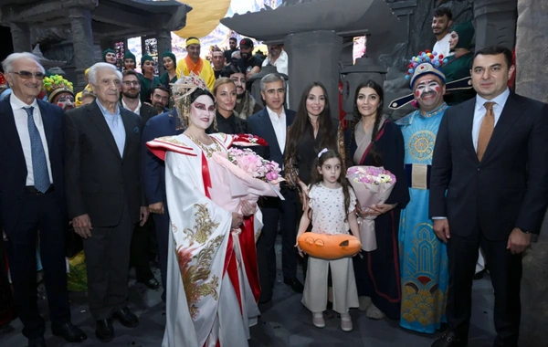 Bakıda Turandot tamaşasının premyerası baş tutub - FOTOLAR