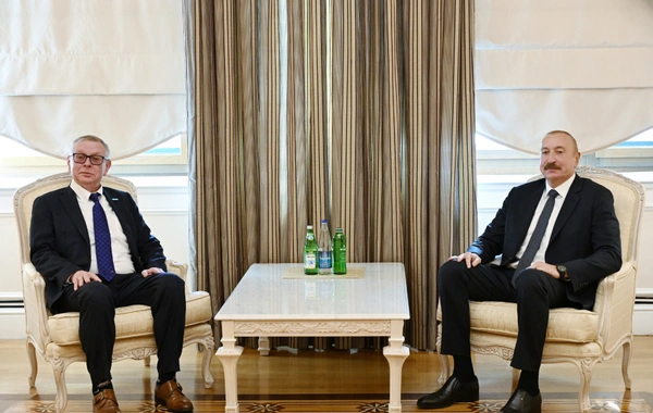 İlham Əliyev Aleksandr Zuyevi qəbul edib