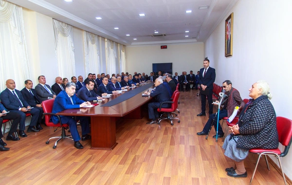 Rüstəm Xəlilov sakinlərlə görüşdü, problemlərini dinlədi — FOTOLAR
