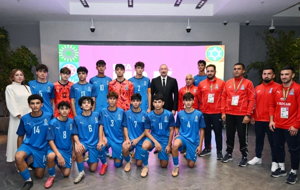İlham Əliyev FIFA U-15 dünya çempionatının və festivalının açılış mərasimini izləyib - Yenilənib