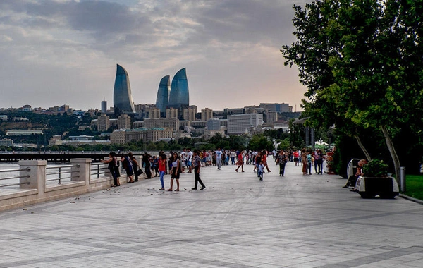 Xəzər dənizi 30 km çəkiləcək, bulvardan görünməyəcək