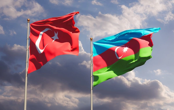 Politoloq: Müttəfiqlik qarşı tərəfin cəmiyyətinə necə yaşamağı izah etmək deyil