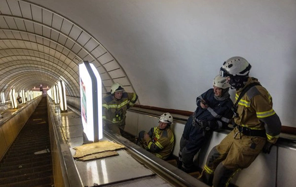 Kiyevdə yarımstansiyaya zərbə endirildi - Metro fəaliyyətini dayandırdı