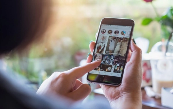 Məşhurların bir Instagram paylaşımından qazandığı məbləğ açıqlandı