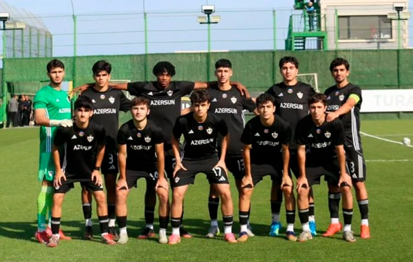 Qarabağ Dinamoya qarşı