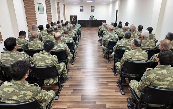 Hərbi vəzifəlilərin təlim toplanışları başa çatıb
